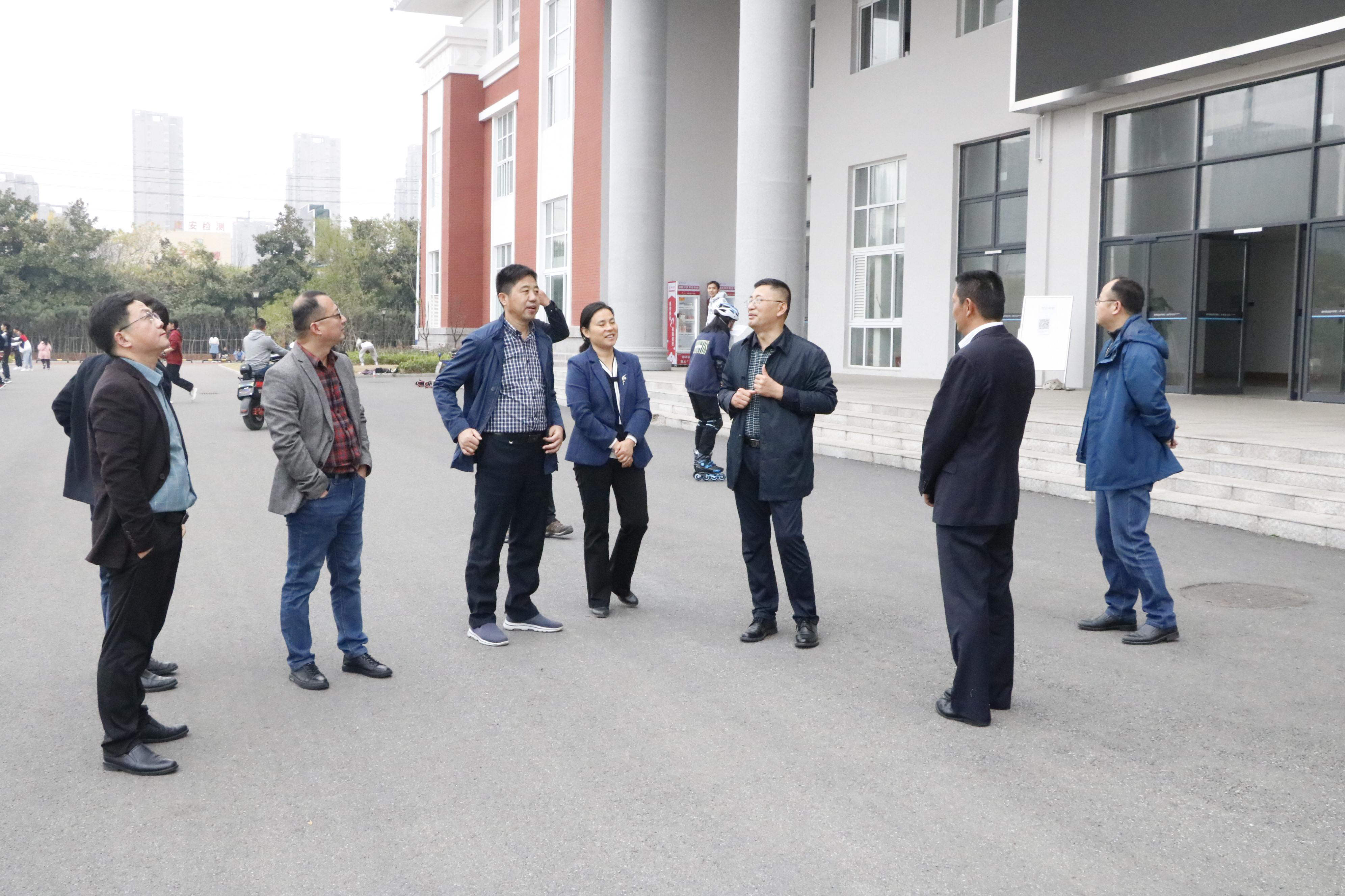 蚌埠市教育局副局长王光辉一行来滁州太阳集团TYC官方入口官网考察交流